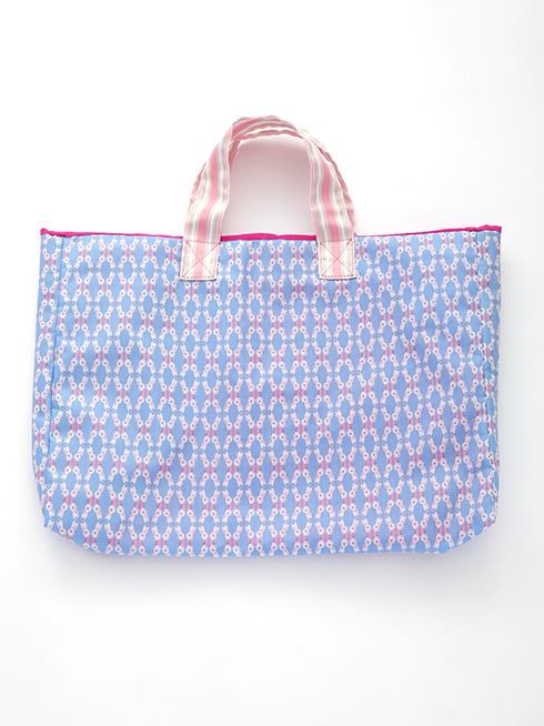 CYNDI | ���b�X���g�[�g�o�b�O - �u���[���r�b�g